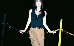 男生把qq放进女生的qq里韩剧